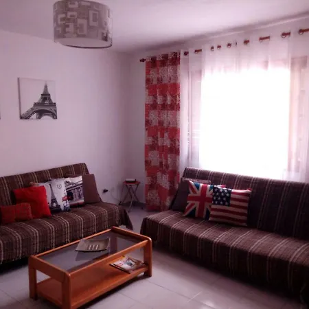 Apartment Bonito Piso En 6 Pax